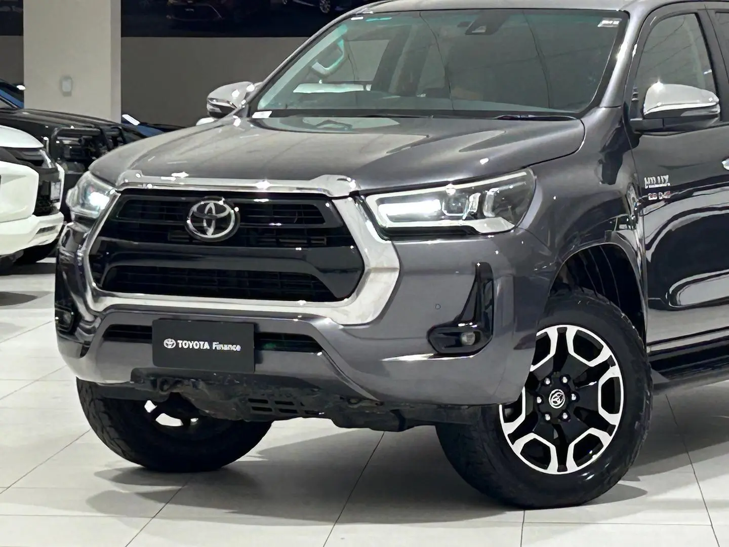 2022 Toyota Hilux Gallery Image 7
