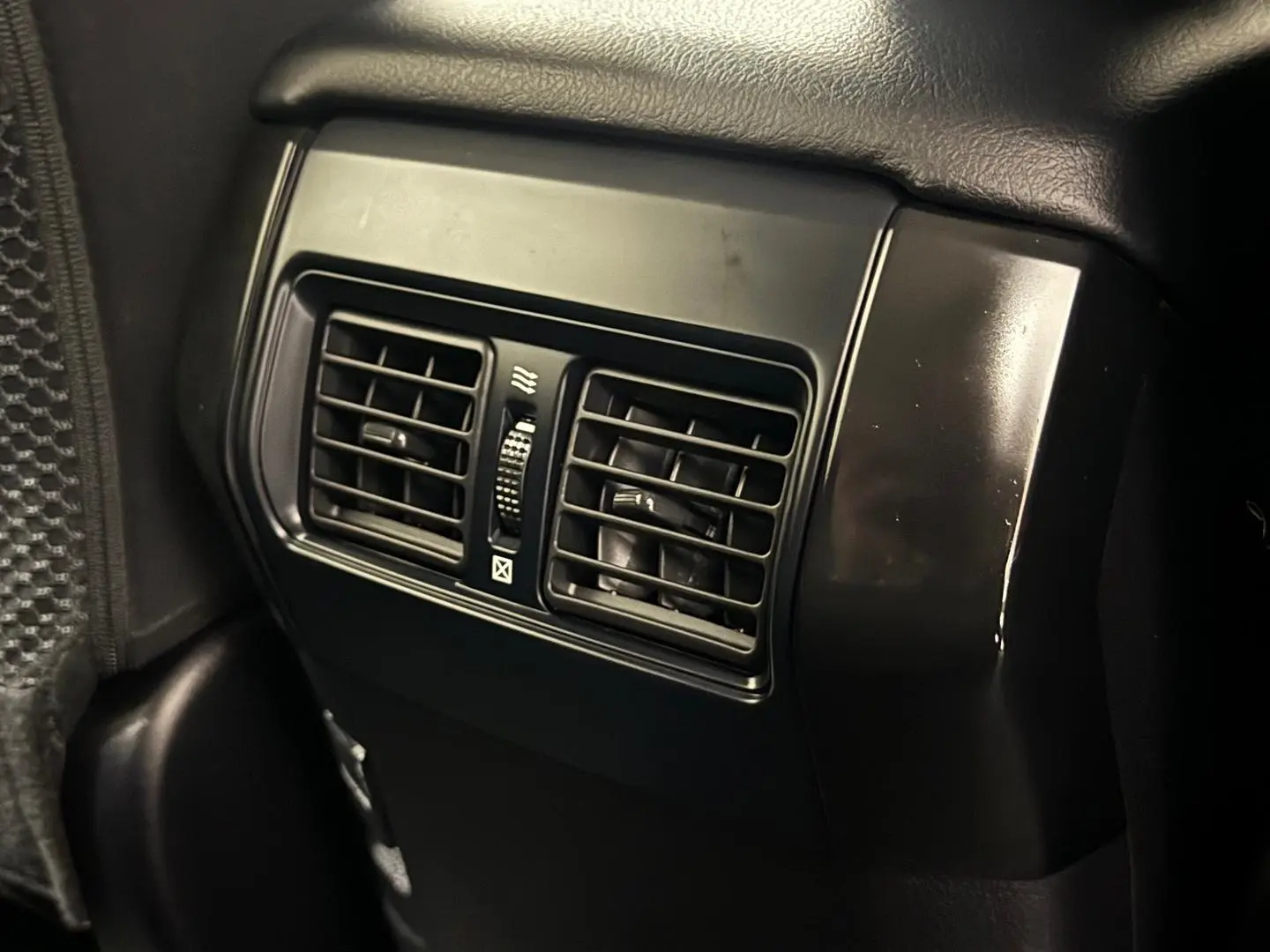 2022 Toyota Landcruiser Prado Gallery Image 15