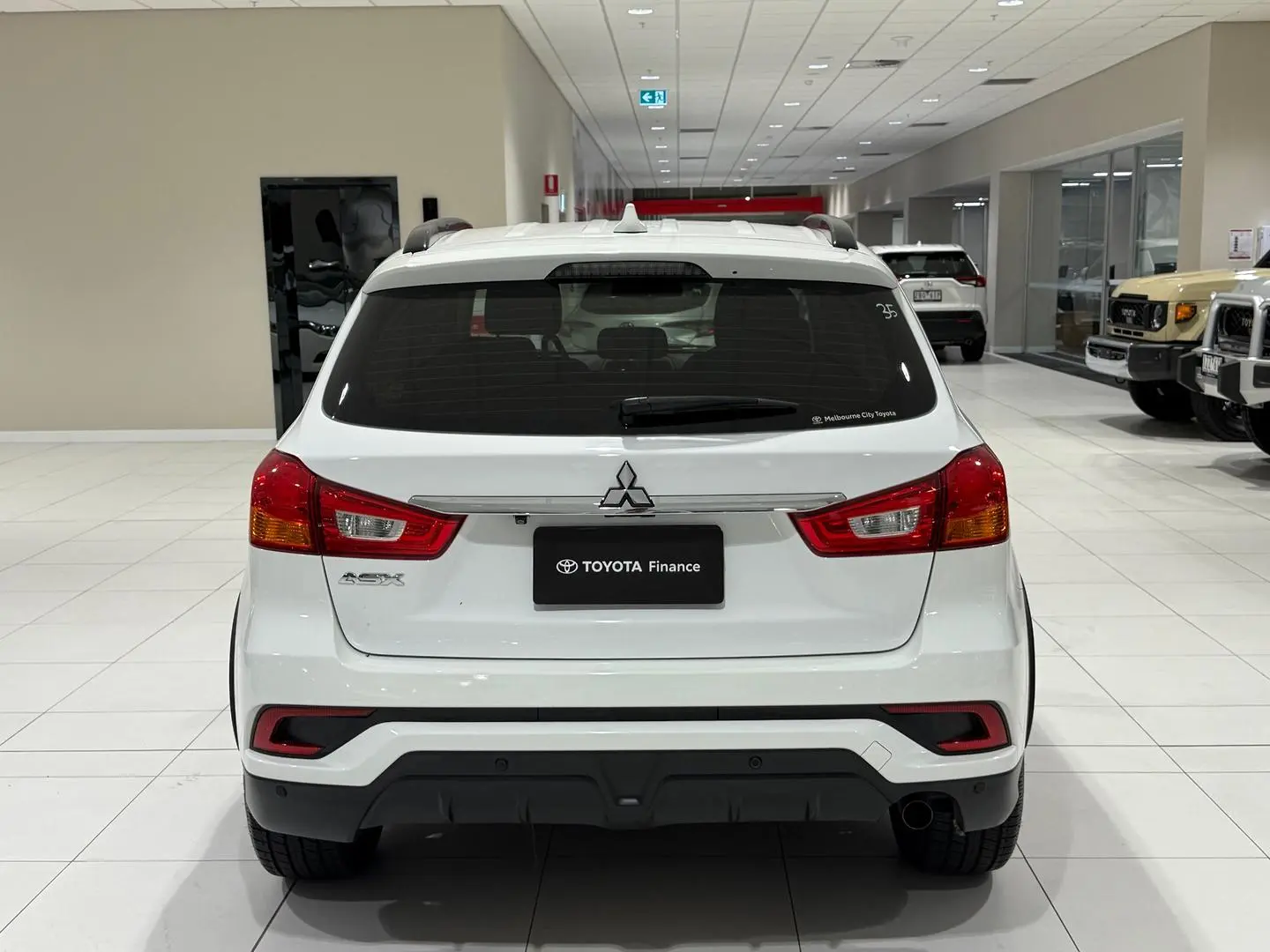 2018 Mitsubishi Asx Gallery Image 9