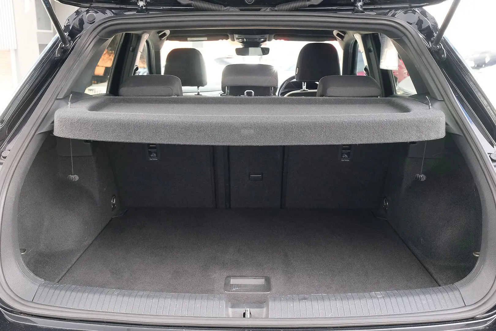 2021 Volkswagen T-Roc Gallery Image 10