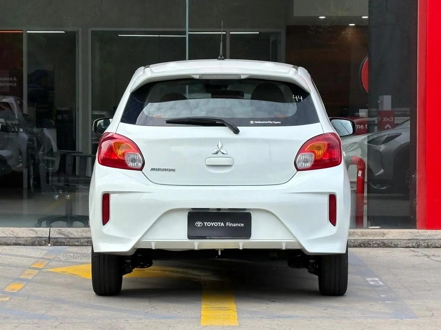 2020 Mitsubishi Mirage Gallery Image 8