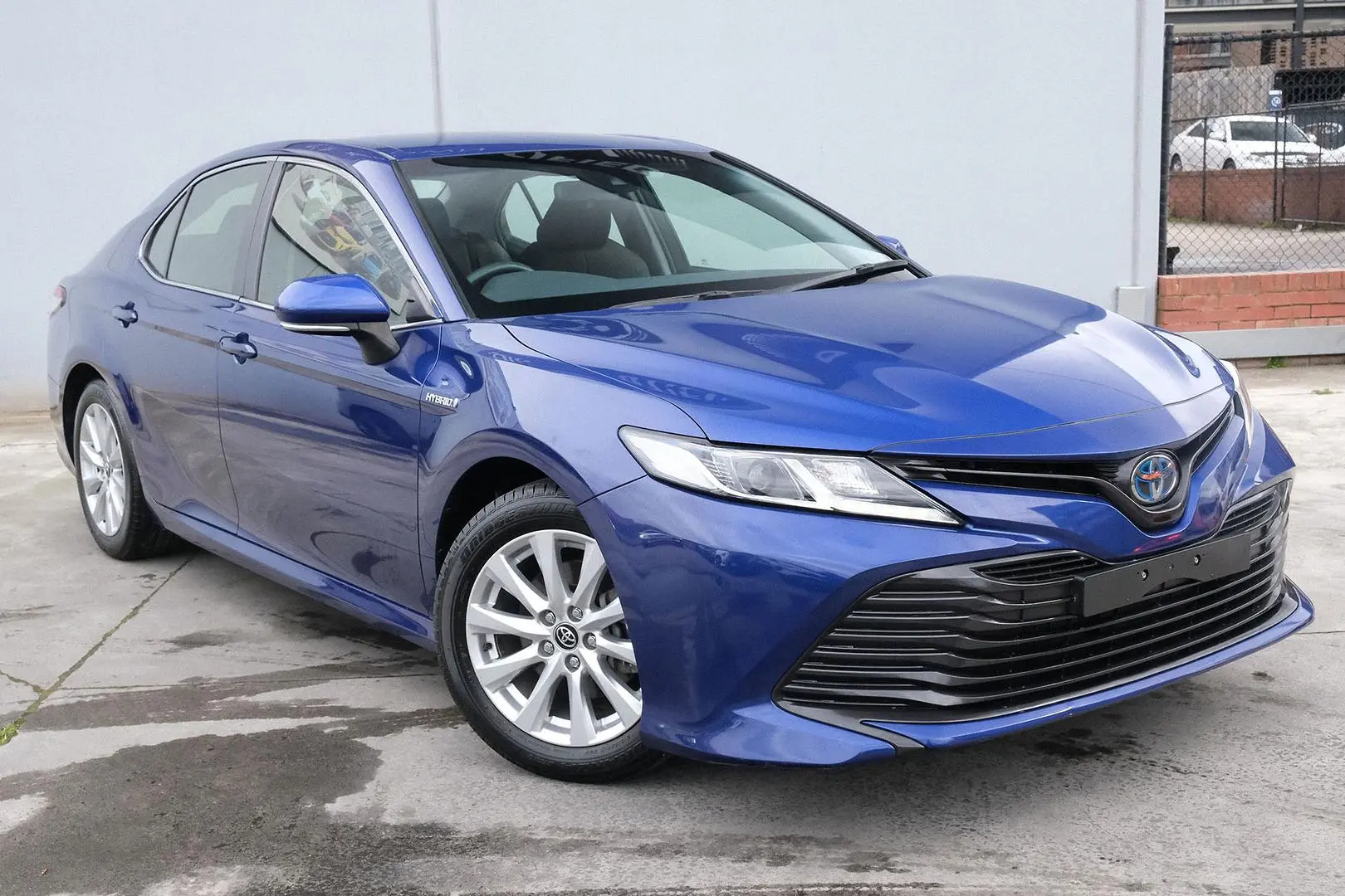 2019 Toyota Camry Gallery Image 1