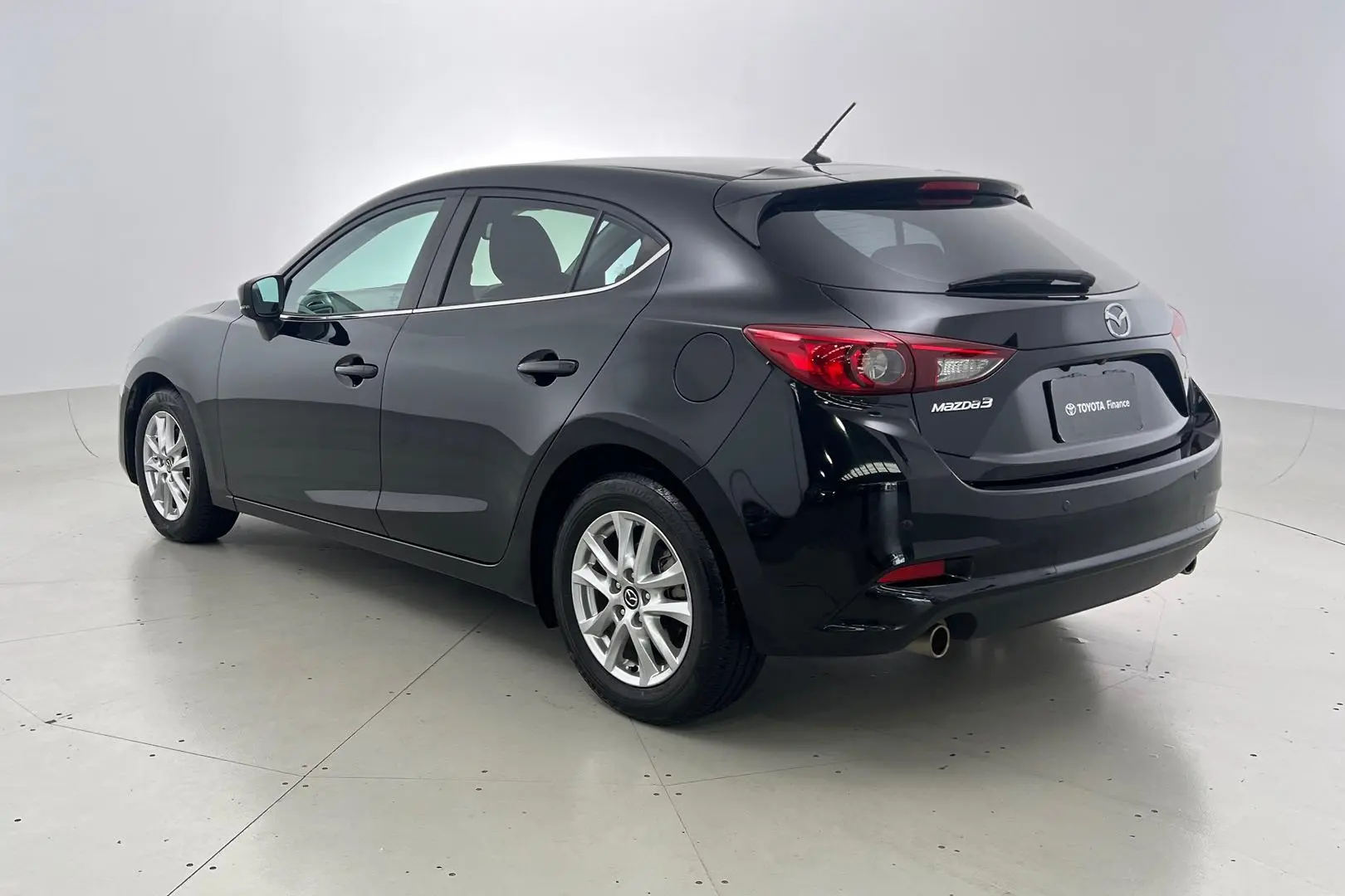 2017 Mazda 3 Gallery Image 8