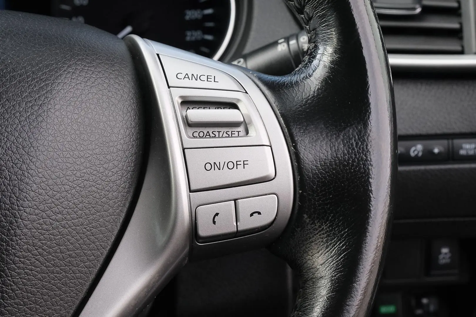 2015 Nissan X-TRAIL Gallery Image 14