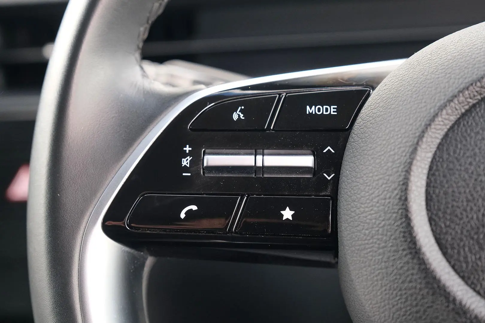 2022 Hyundai STARIA Gallery Image 17