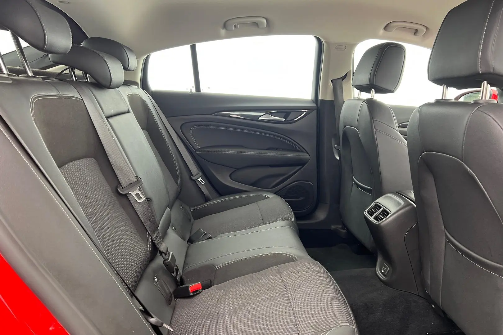 2019 Holden Commodore Gallery Image 19