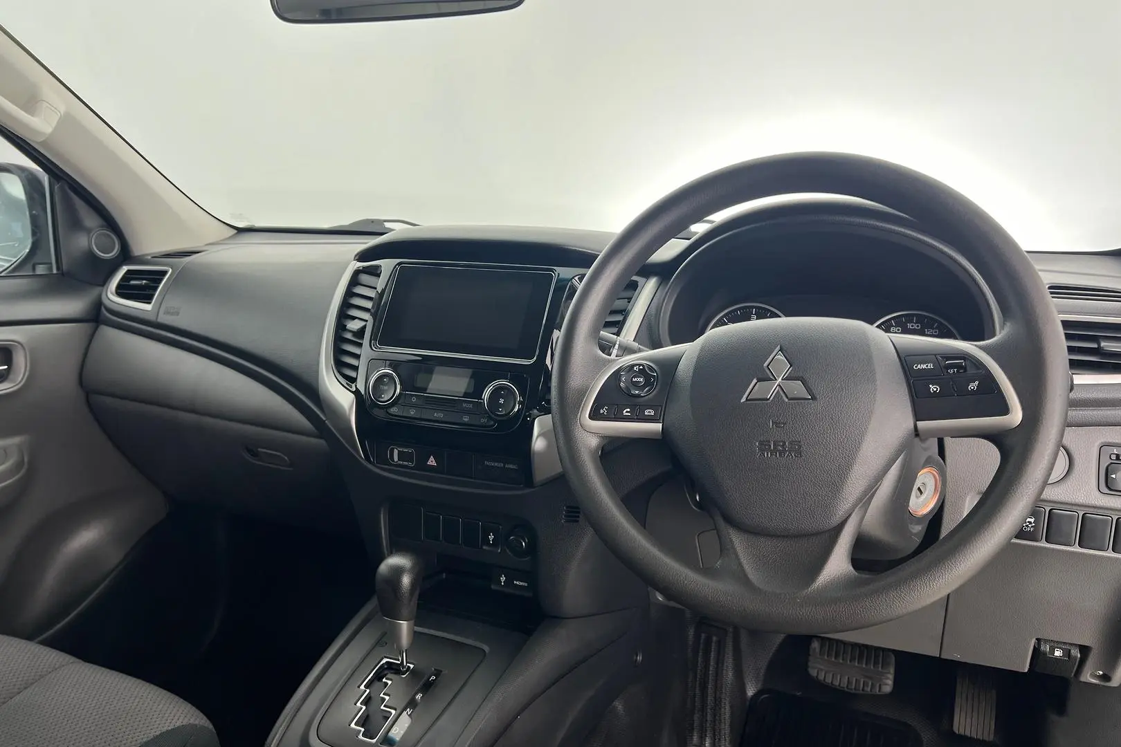 2018 Mitsubishi Triton Gallery Image 12