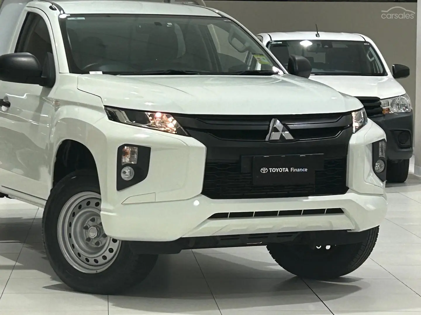 2019 Mitsubishi Triton Image 3