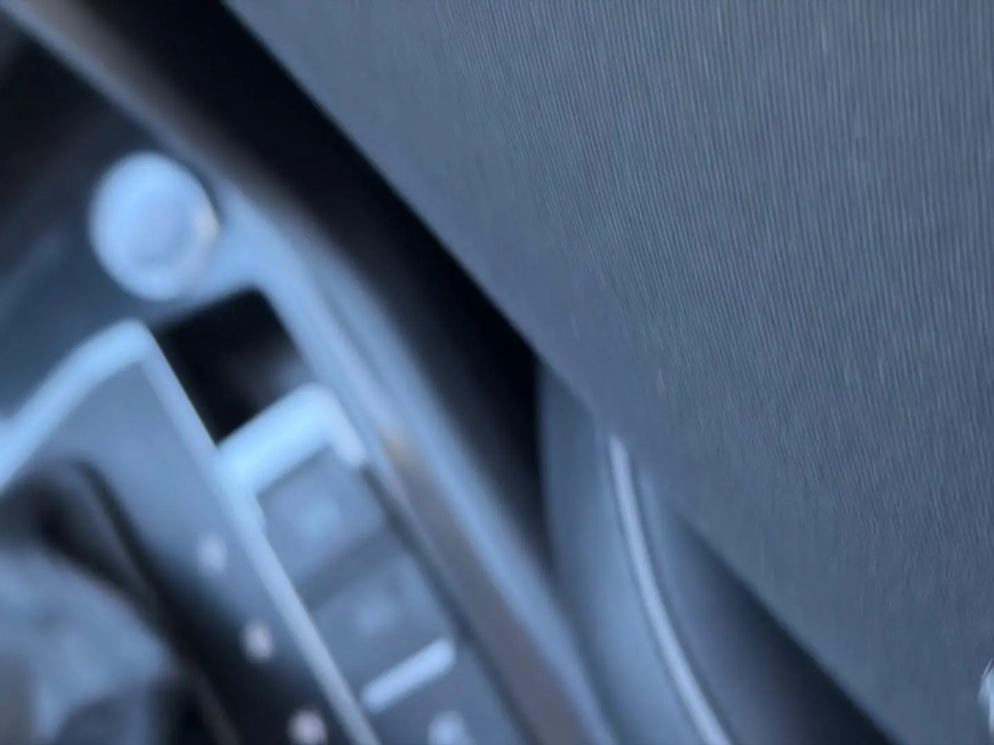 2017 Volkswagen Tiguan Gallery Image 15