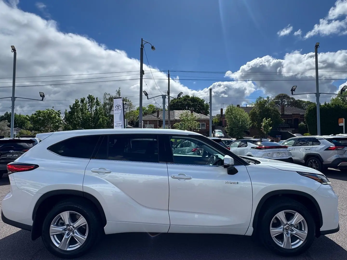 2022 Toyota Kluger Gallery Image 3