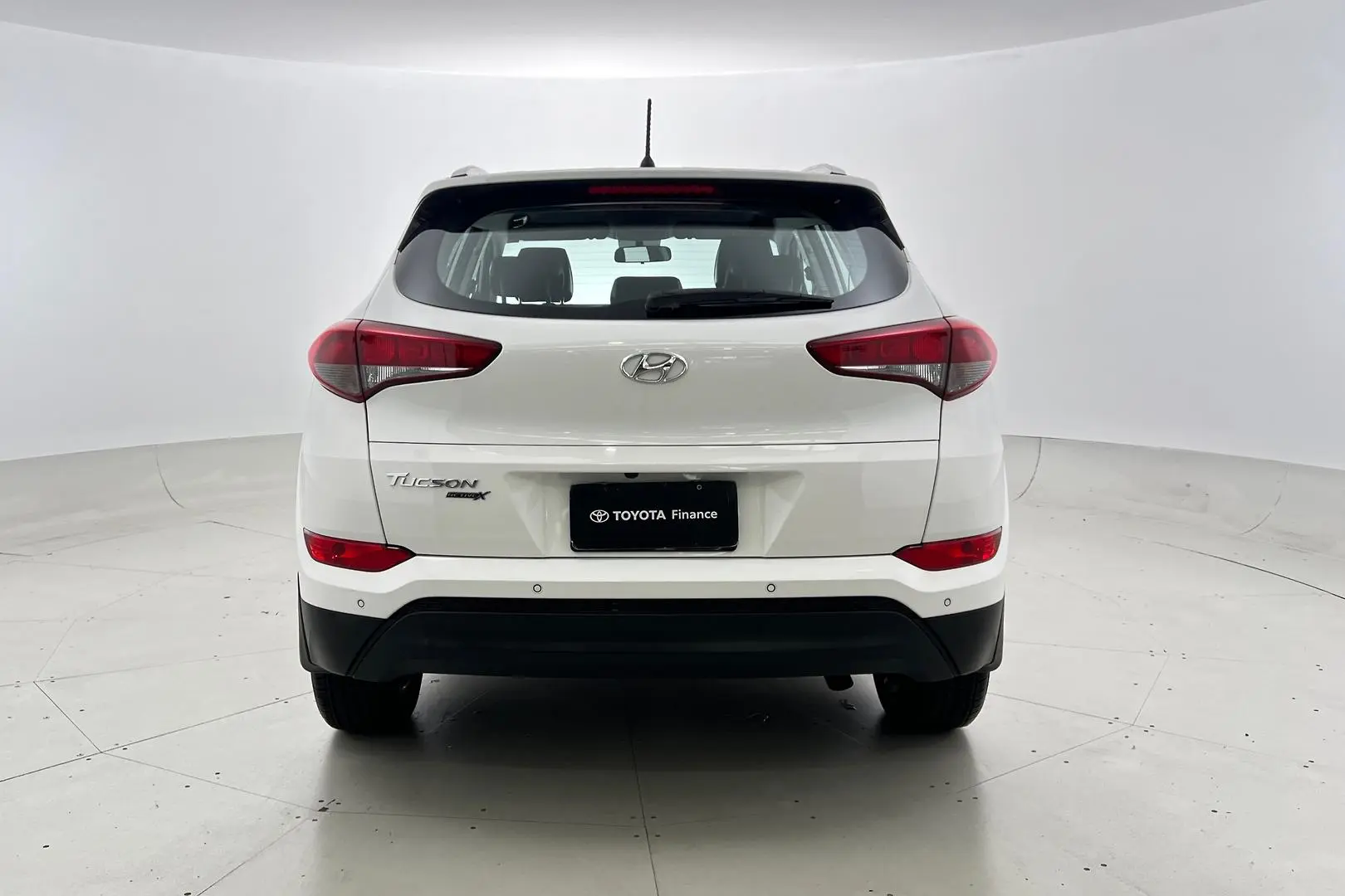 2017 Hyundai Tucson Gallery Image 3