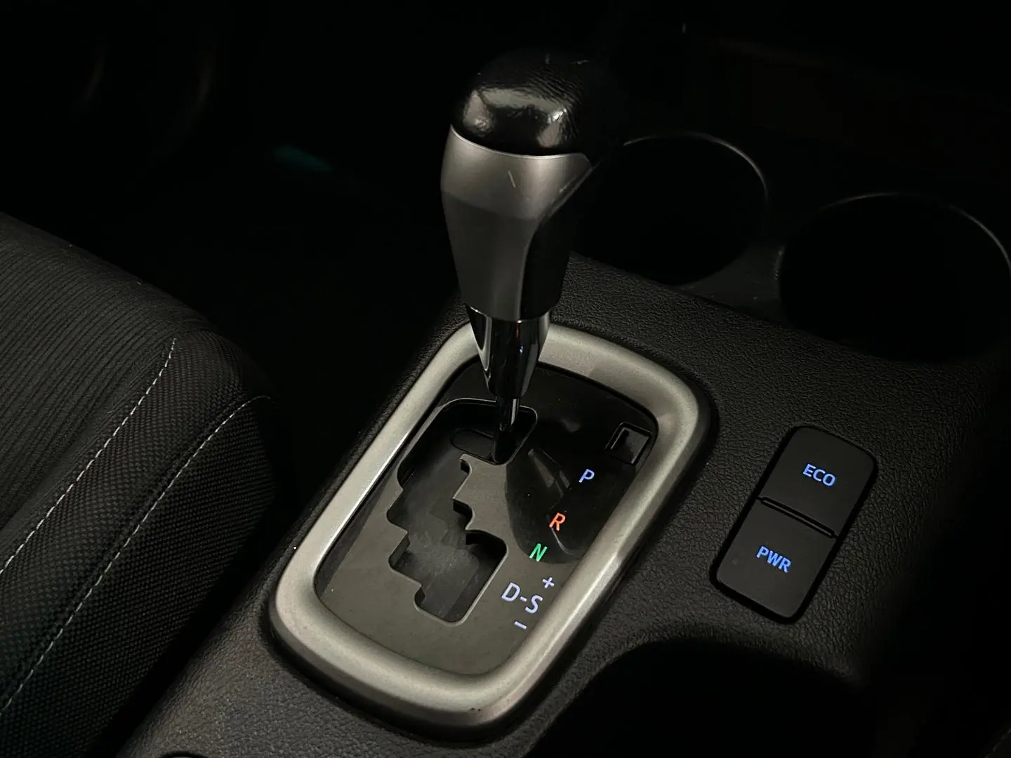 2022 Toyota Hilux Gallery Image 21