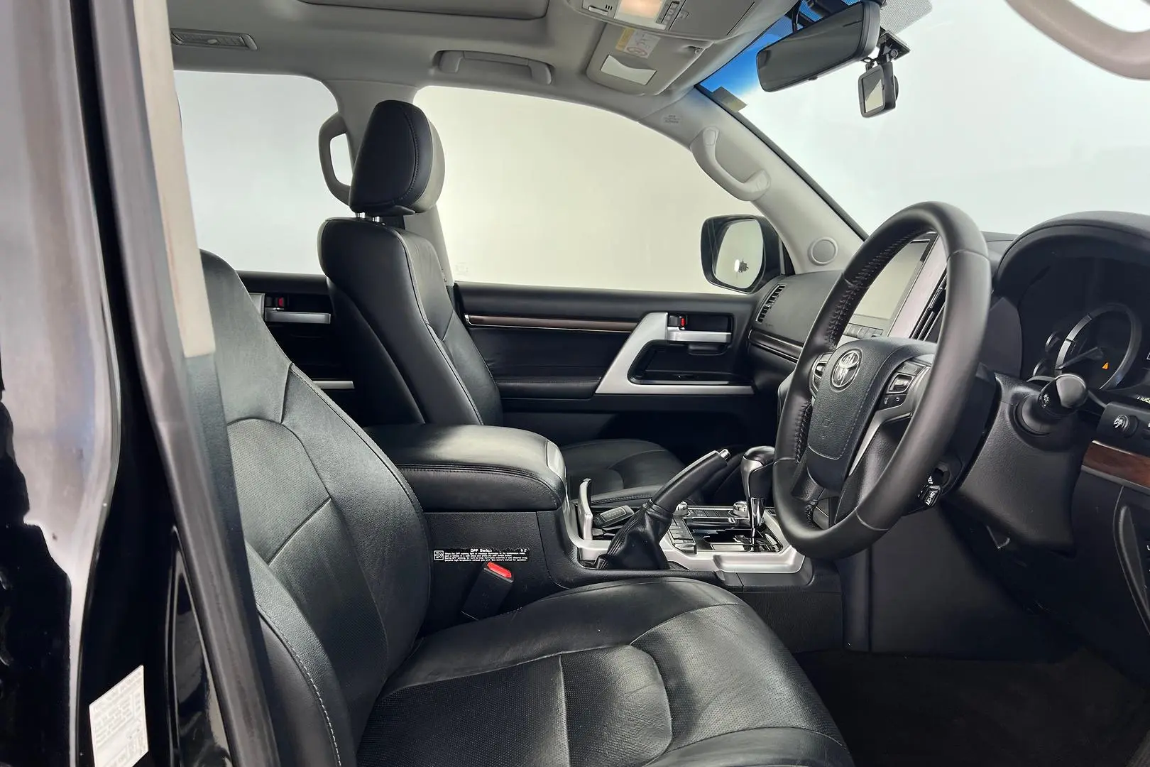2019 Toyota Landcruiser Gallery Image 11