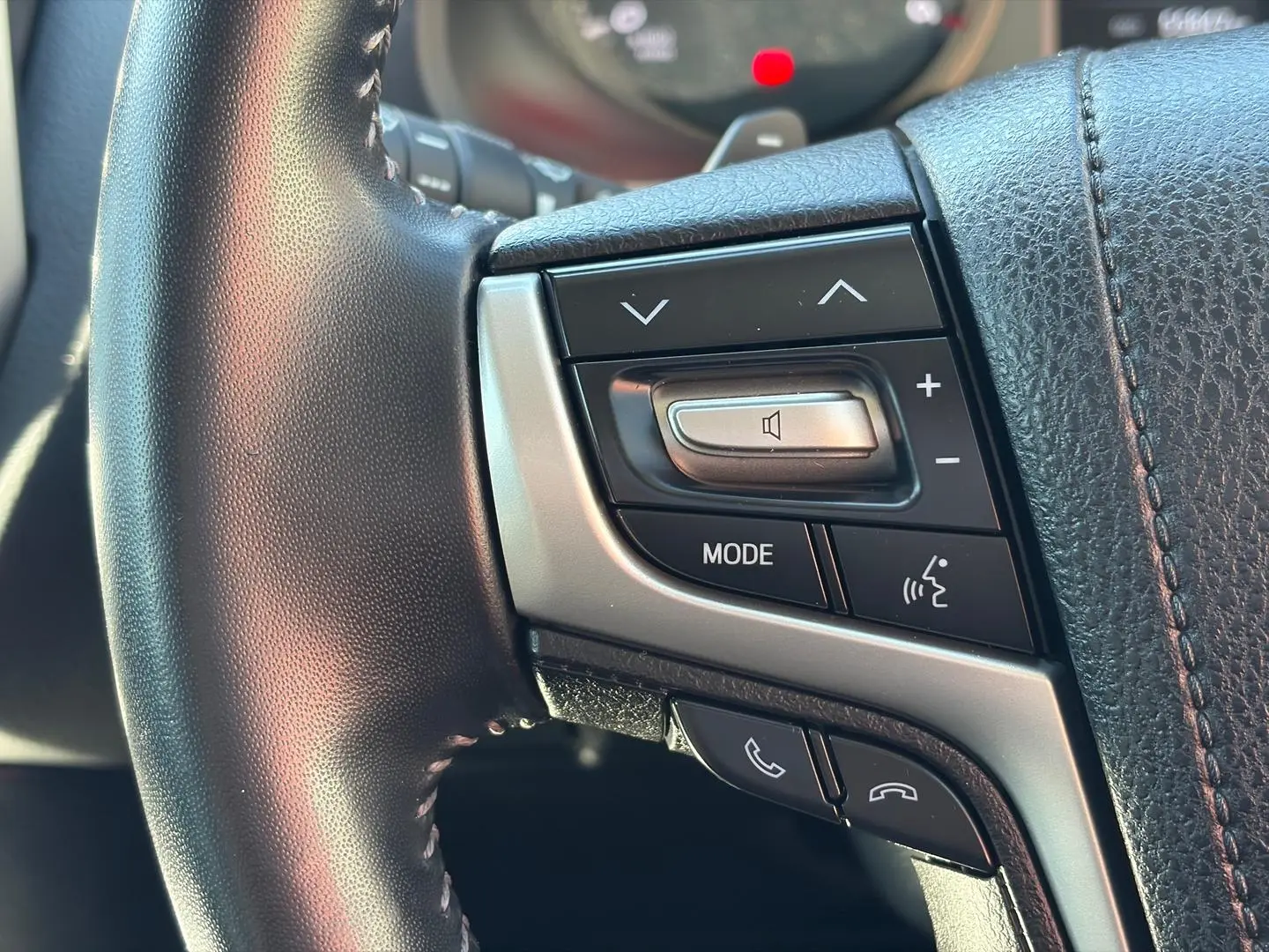 2022 Toyota Landcruiser Prado Gallery Image 21