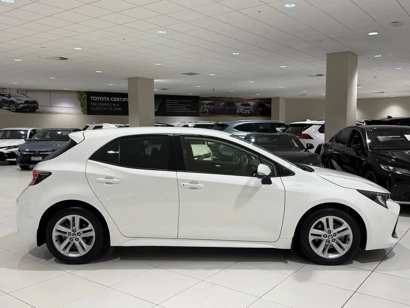 2021 Toyota Corolla Gallery Image 2