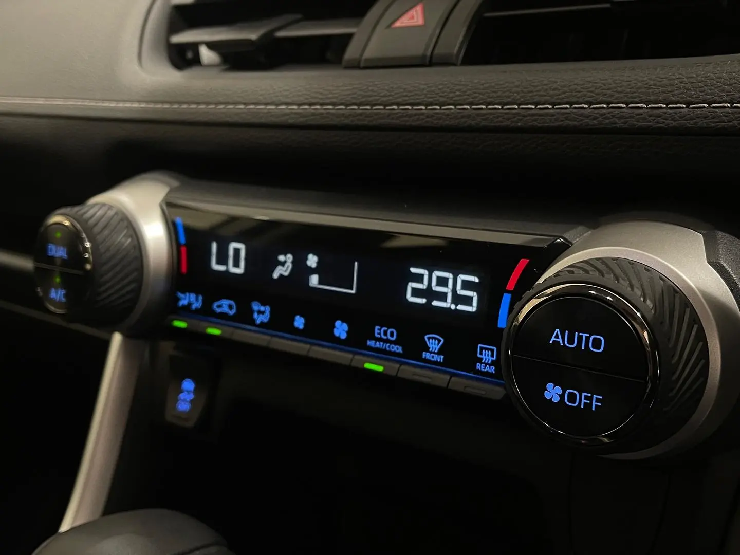 2023 Toyota RAV4 Gallery Image 18