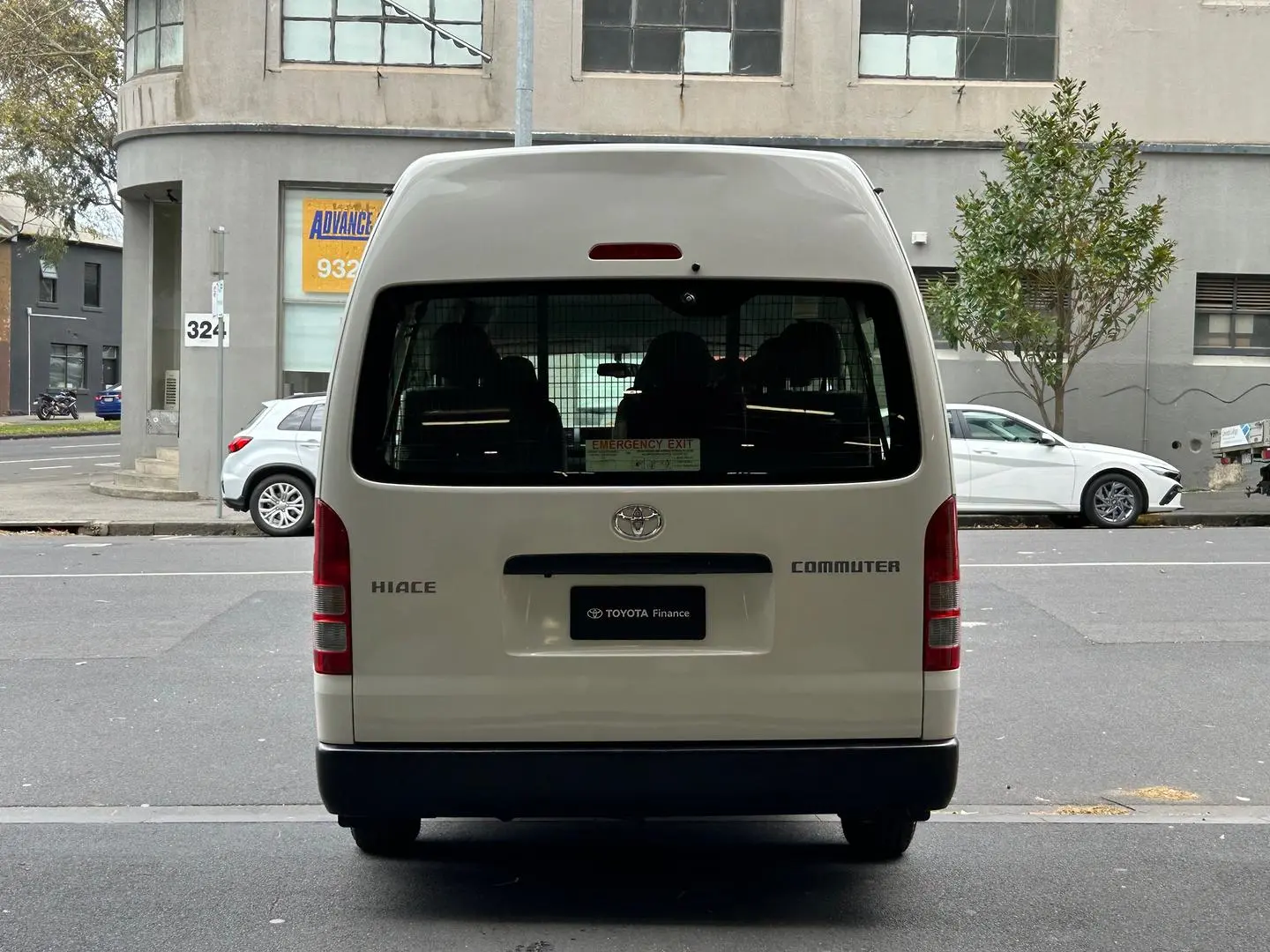 2018 Toyota Hiace Gallery Image 10