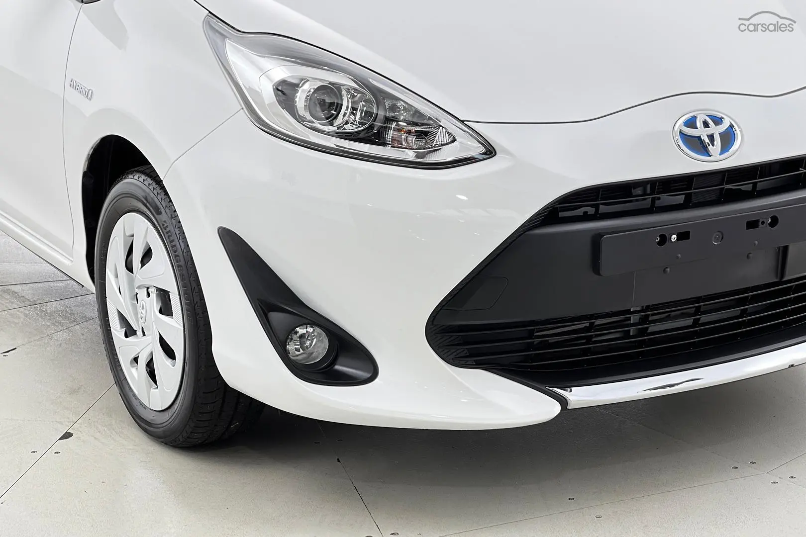 2020 Toyota Prius C Image 4