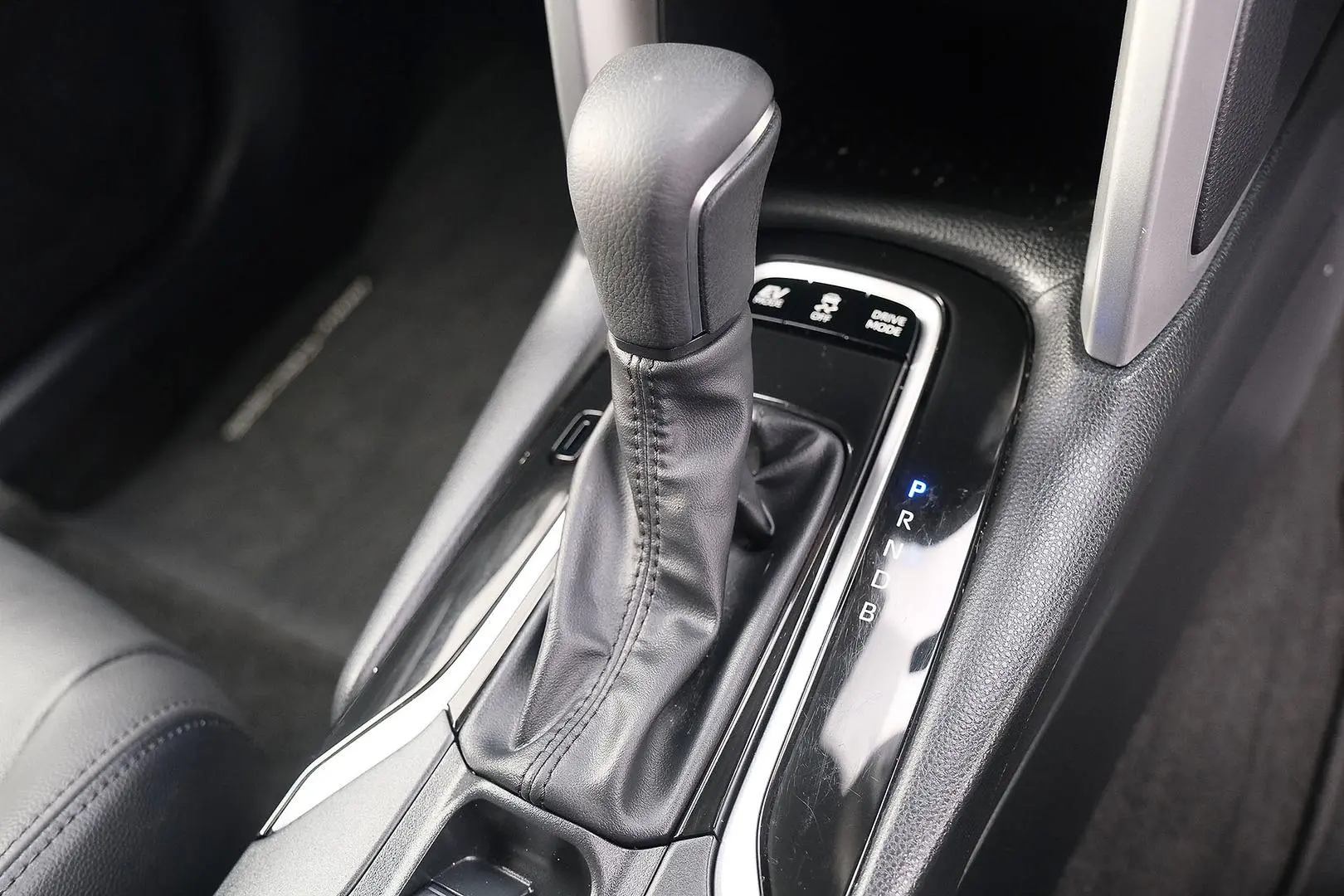 2024 Toyota Corolla Cross Gallery Image 17