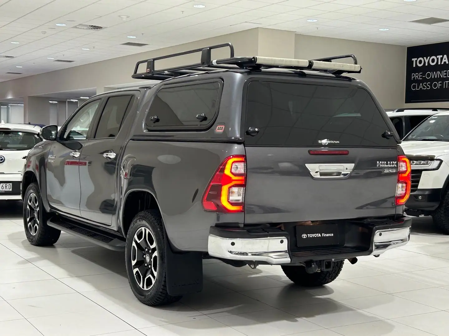 2022 Toyota Hilux Gallery Image 8