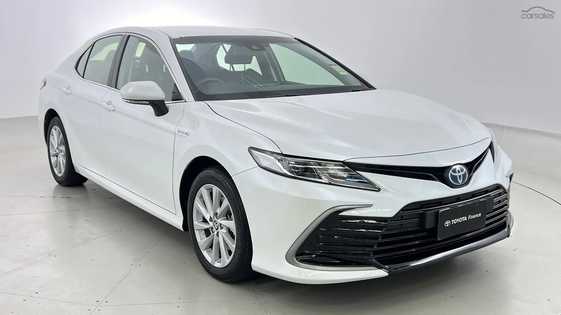 2023 Toyota Camry Image 1