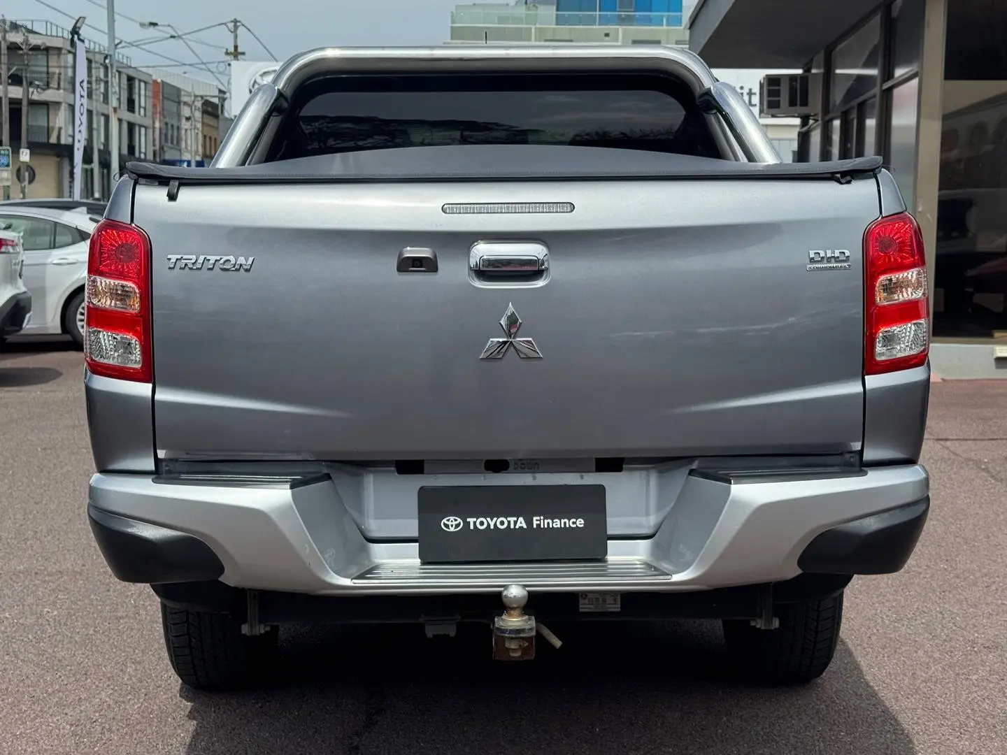 2017 Mitsubishi Triton Gallery Image 6