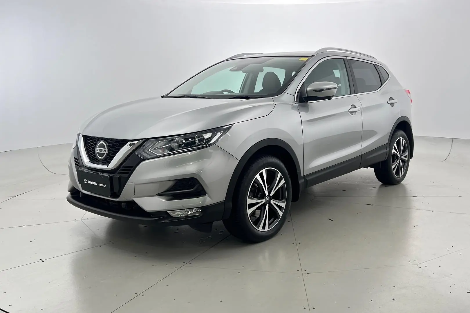 2019 Nissan QASHQAI Gallery Image 9