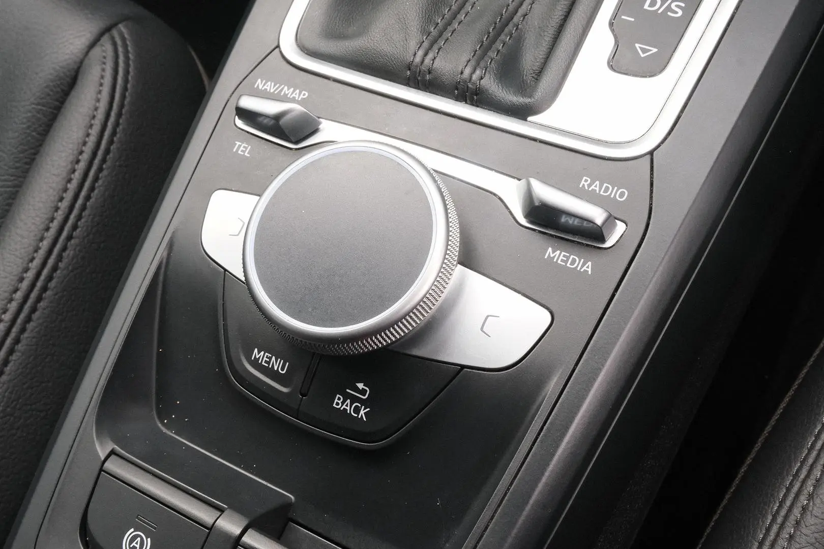 2019 Audi Q2 Gallery Image 18