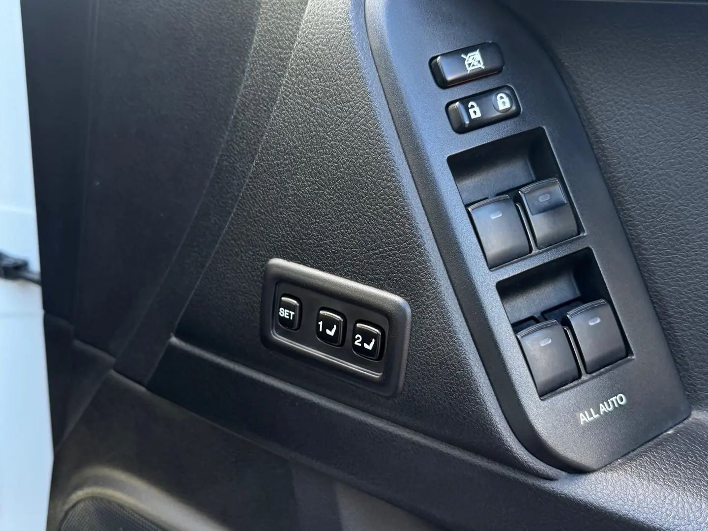 2019 Toyota Landcruiser Prado Gallery Image 15