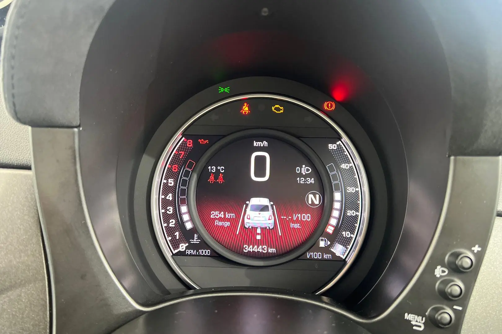 2021 Abarth 595 Gallery Image 18