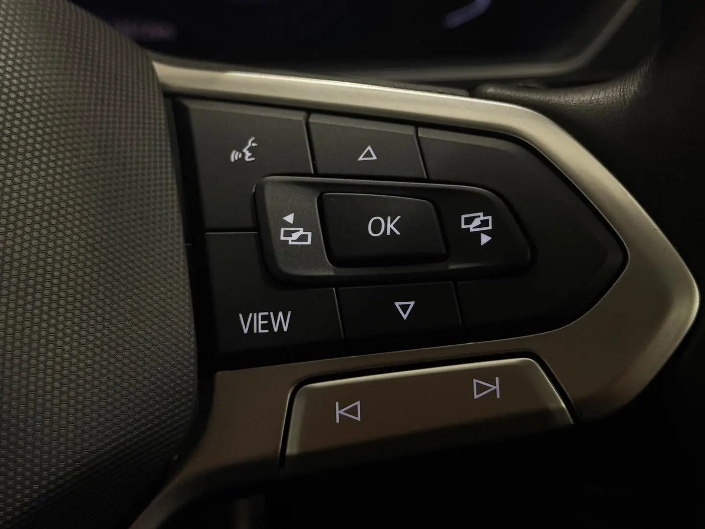 2022 Volkswagen Tiguan Gallery Image 23