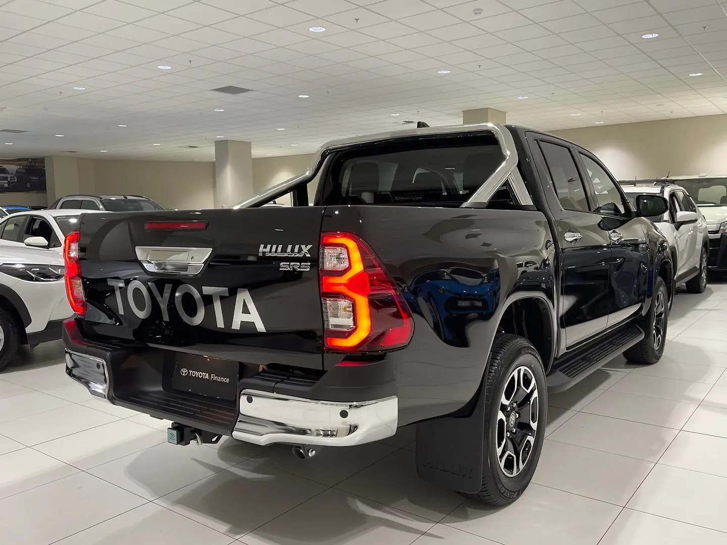 2023 Toyota Hilux Gallery Image 10