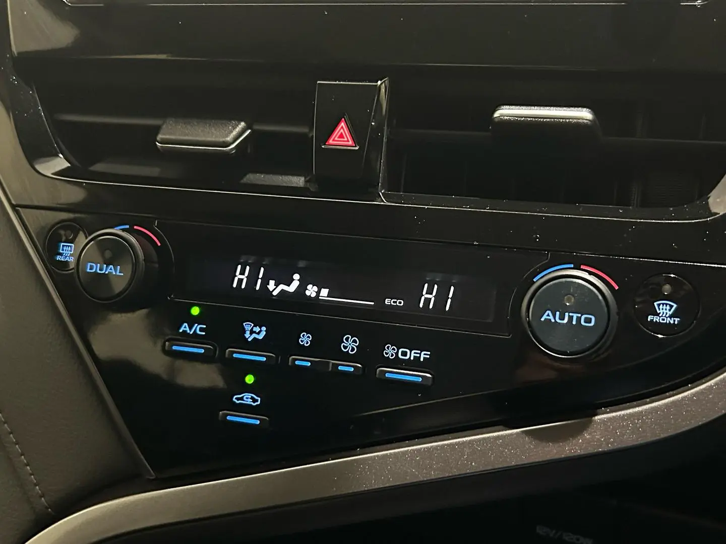 2021 Toyota Camry Gallery Image 16