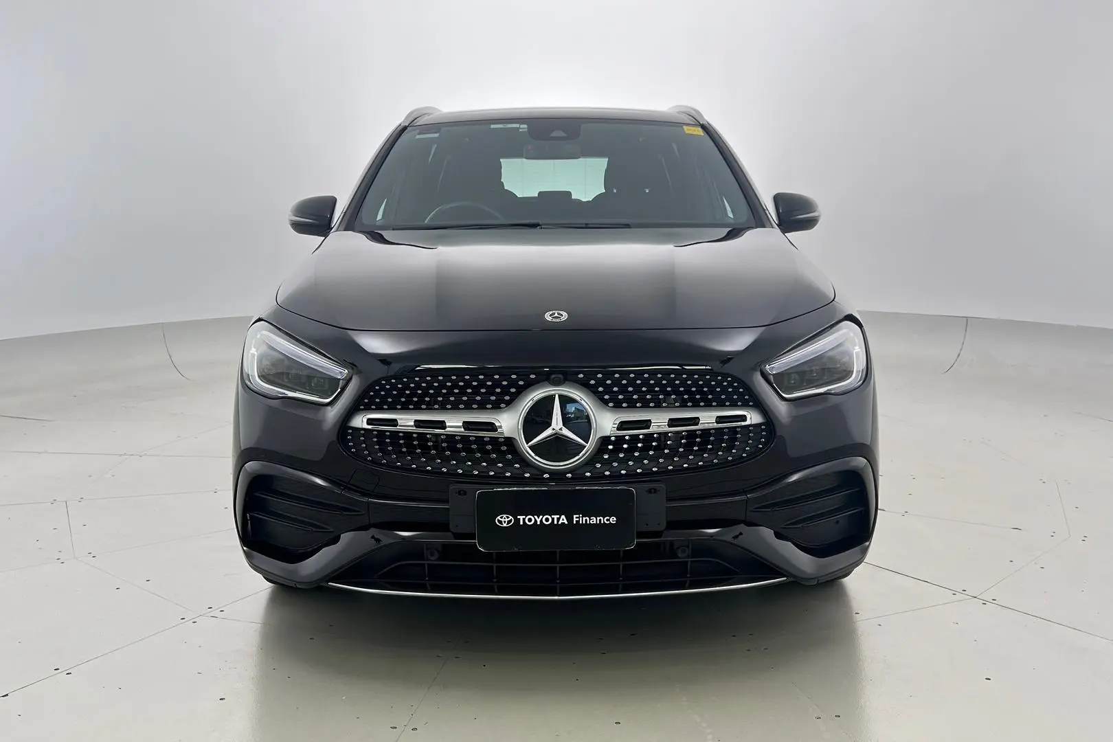 2023 Mercedes-Benz GLA-Class Gallery Image 10