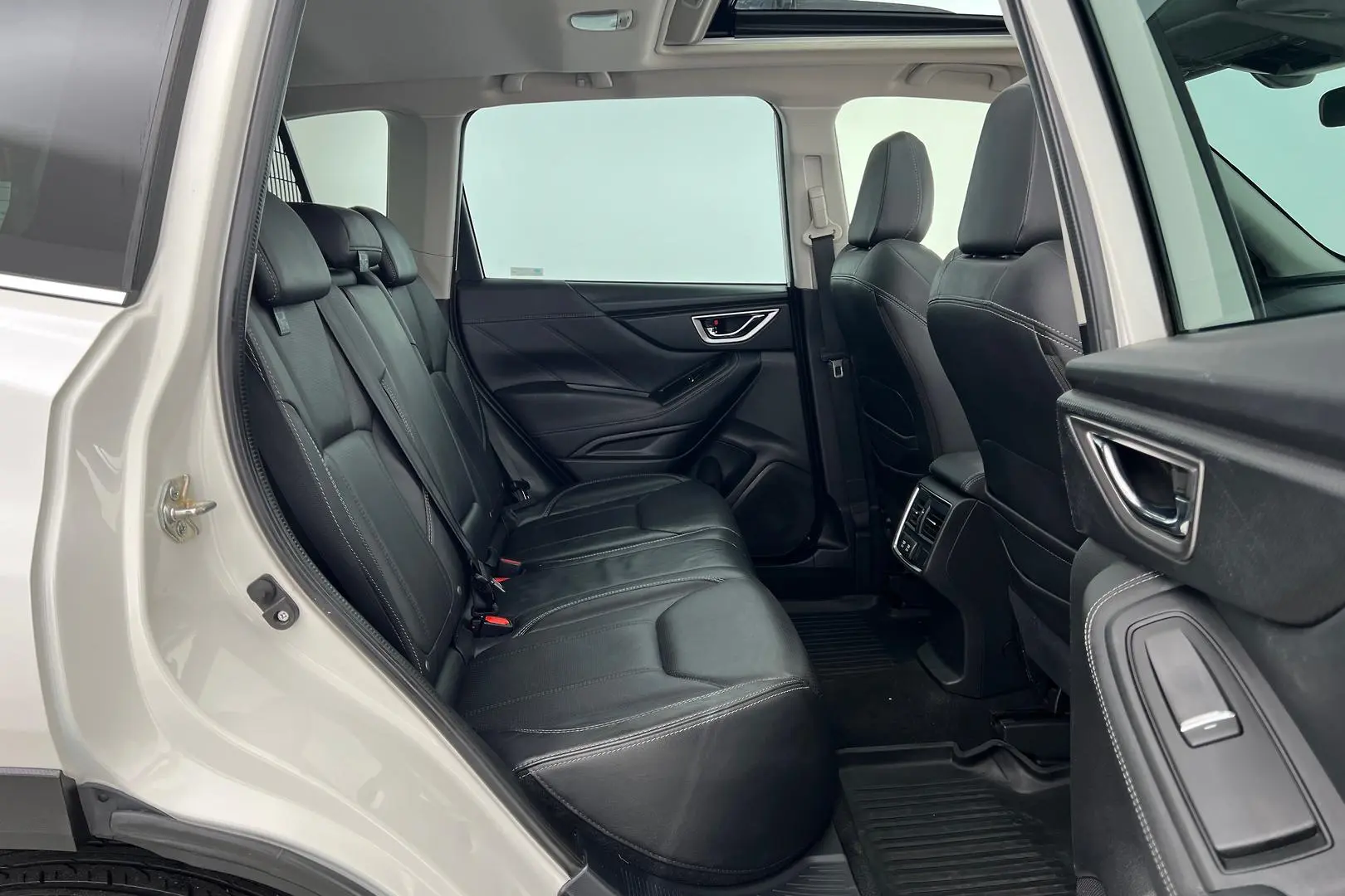 2021 Subaru Forester Gallery Image 11