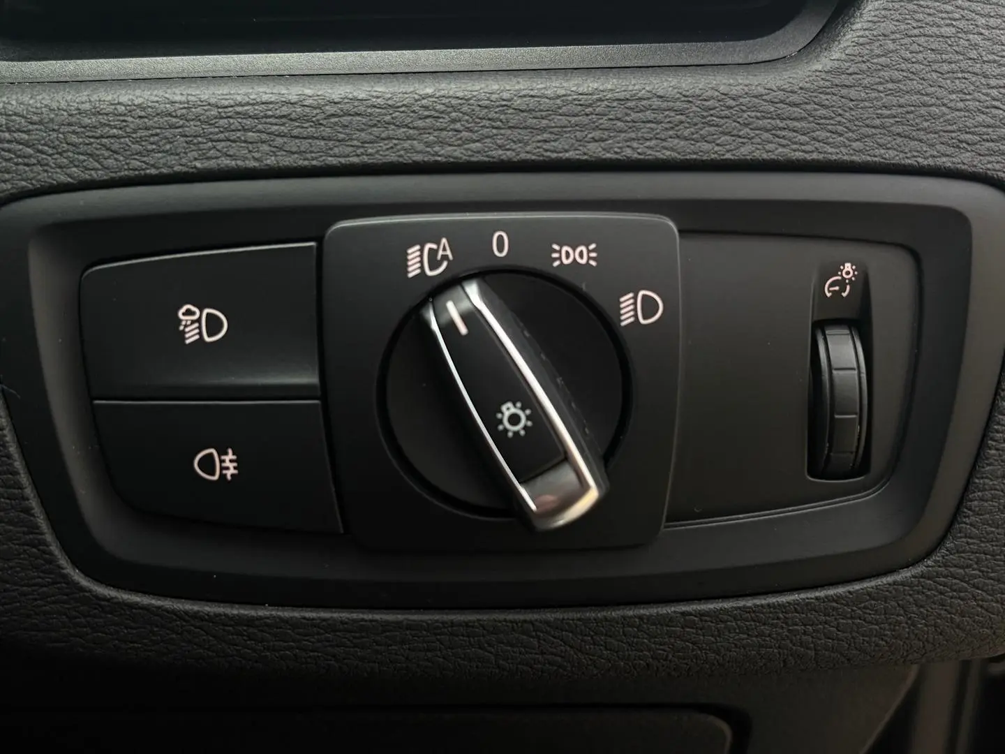 2021 BMW X2 Gallery Image 22
