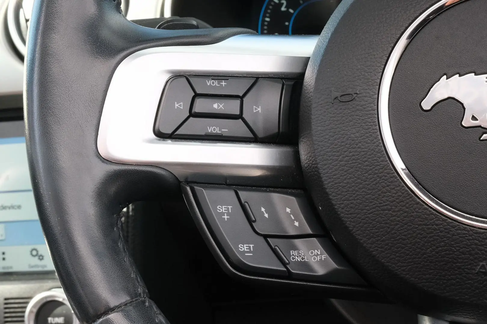 2018 Ford Mustang Gallery Image 16