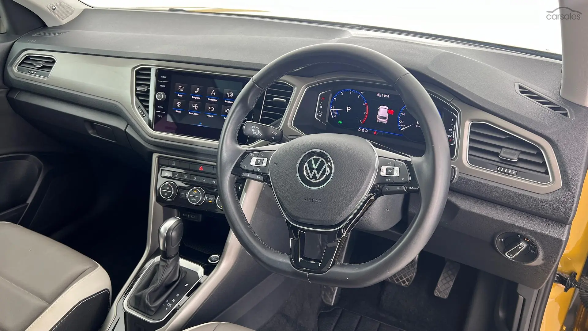 2021 Volkswagen T-Roc Image 3