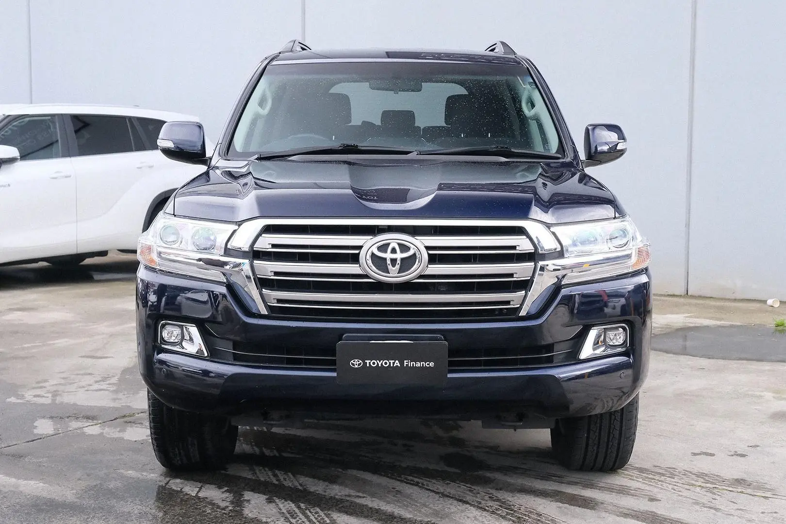 2018 Toyota Landcruiser Gallery Image 3