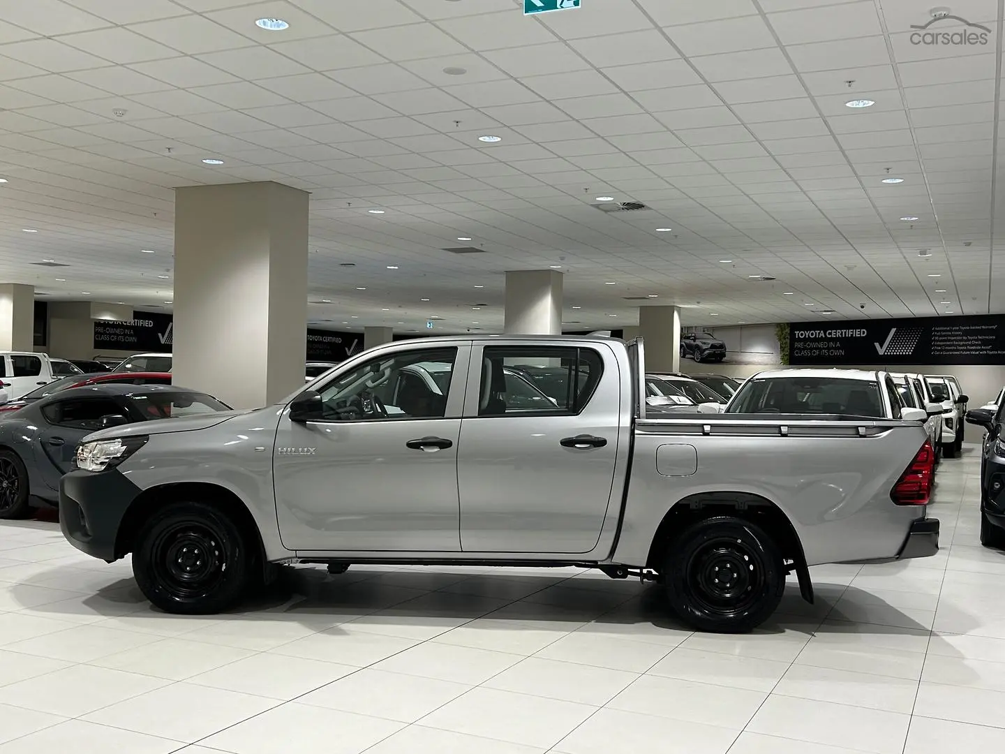 2022 Toyota Hilux Image 6