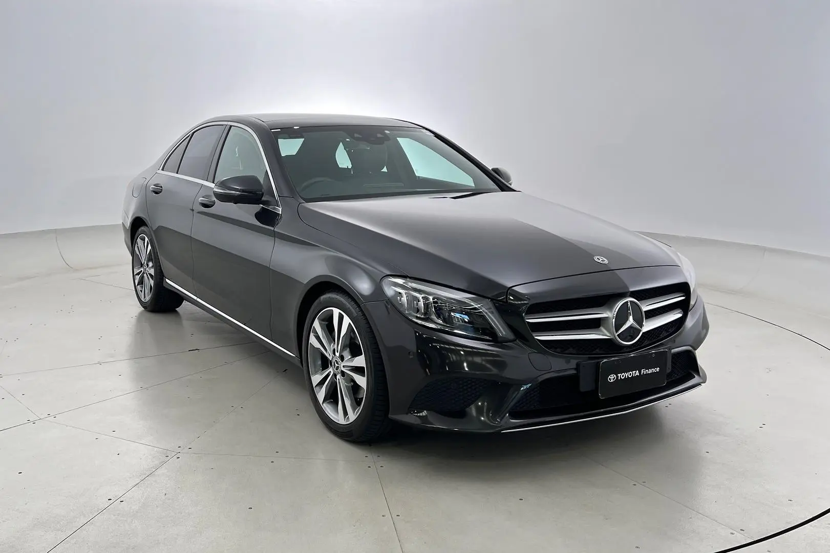 2020 Mercedes-Benz C-Class Gallery Image 1