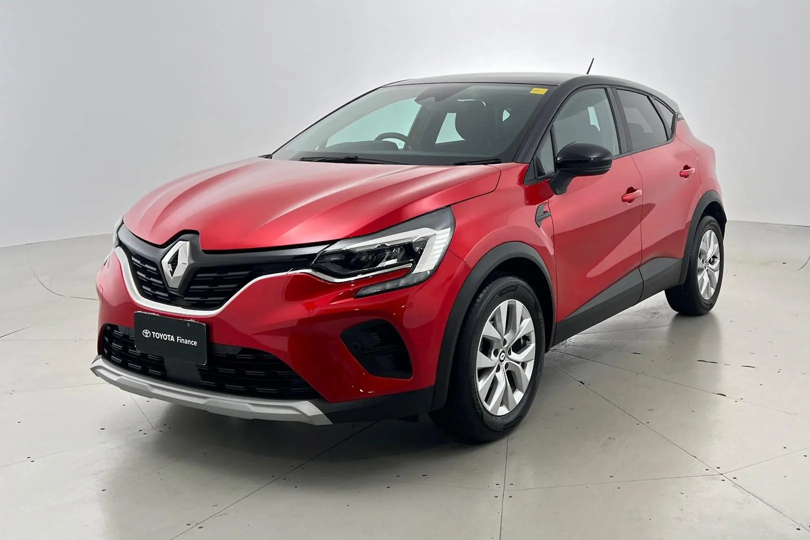 2022 Renault Captur Gallery Image 9