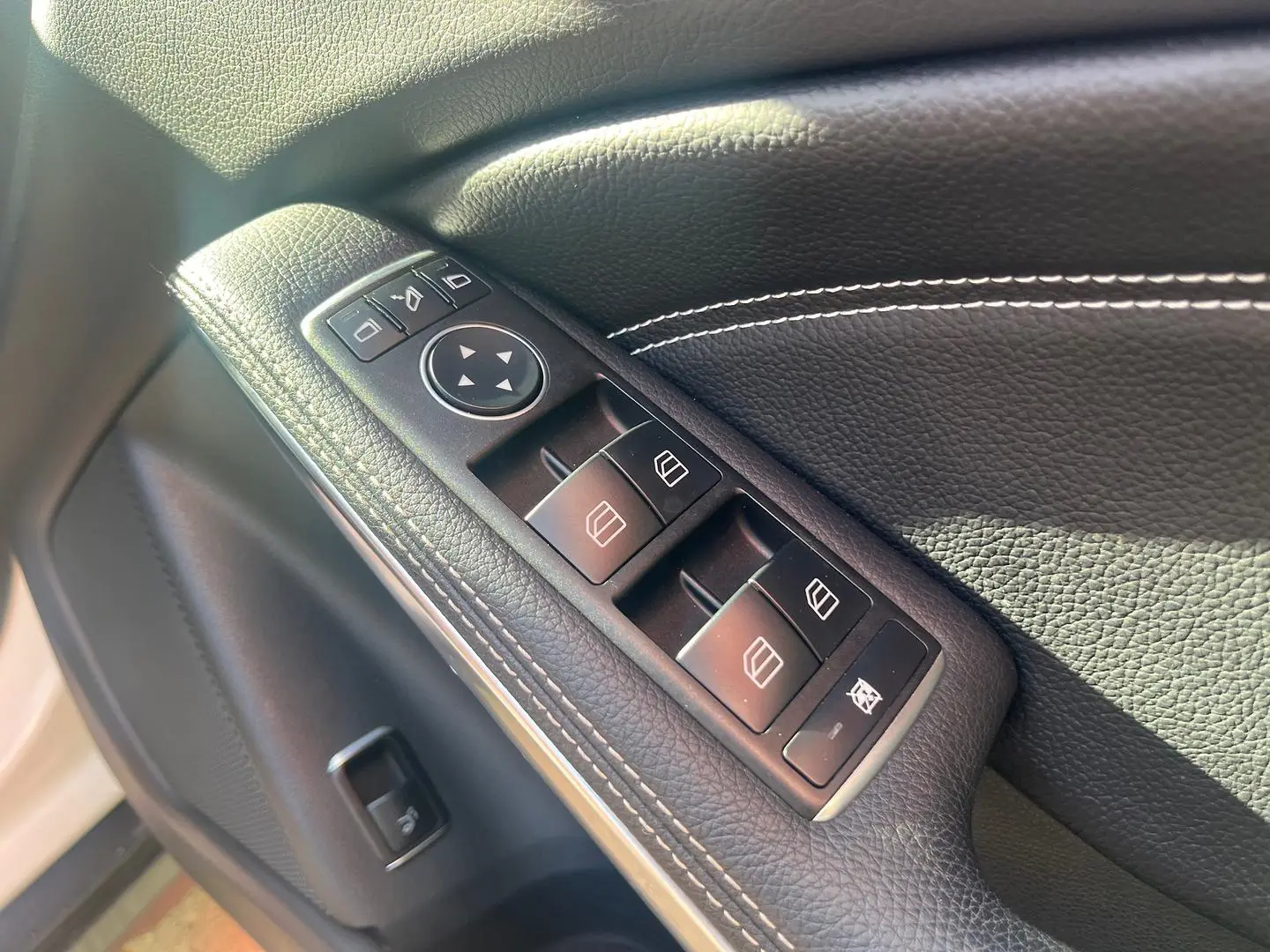 2018 Mercedes-Benz GLA-Class Gallery Image 16