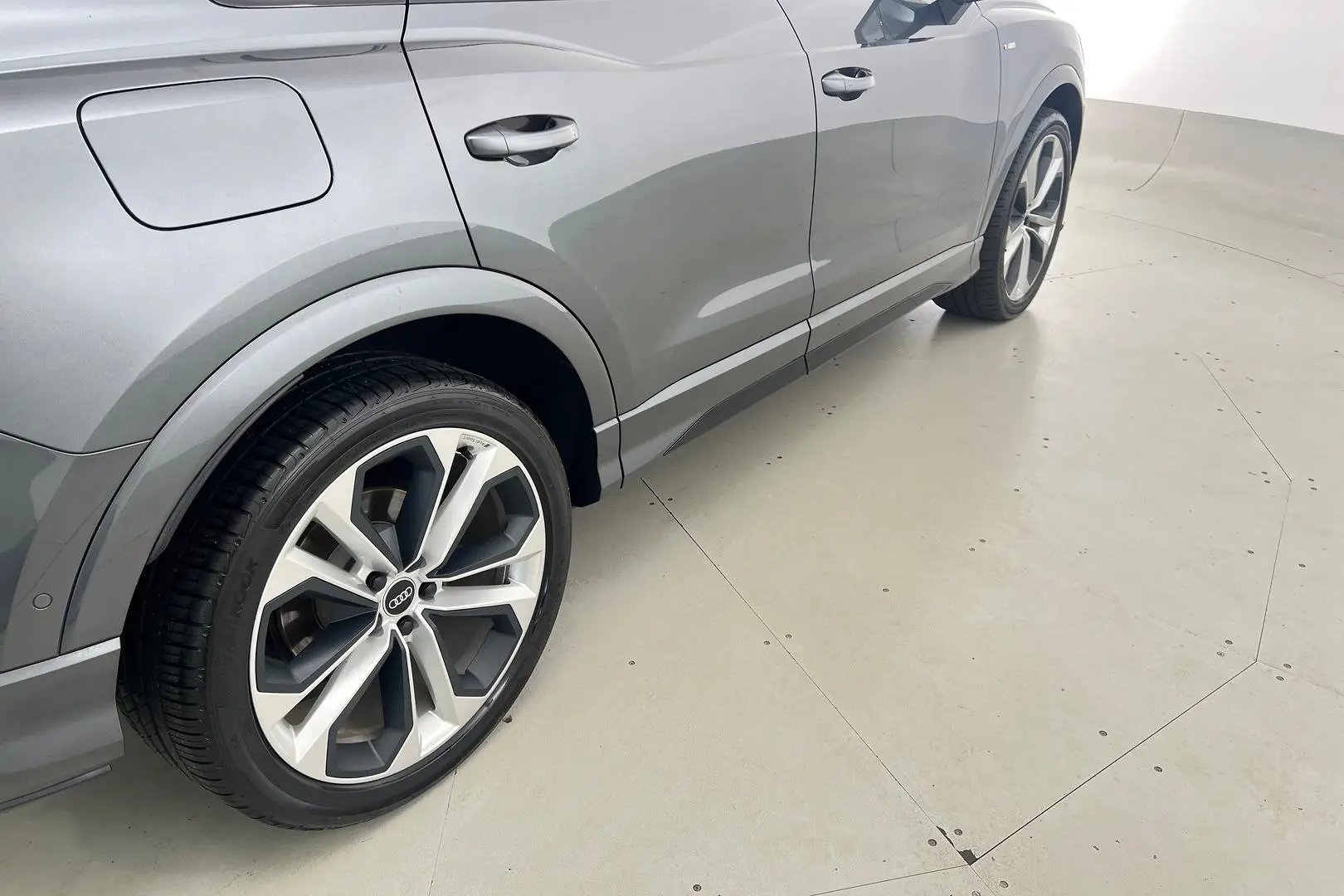 2021 Audi Q3 Gallery Image 10