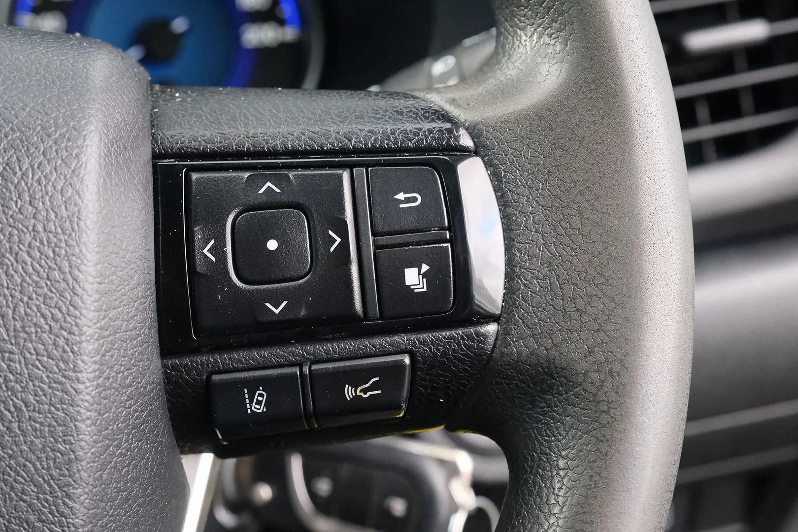 2019 Toyota Hilux Gallery Image 15