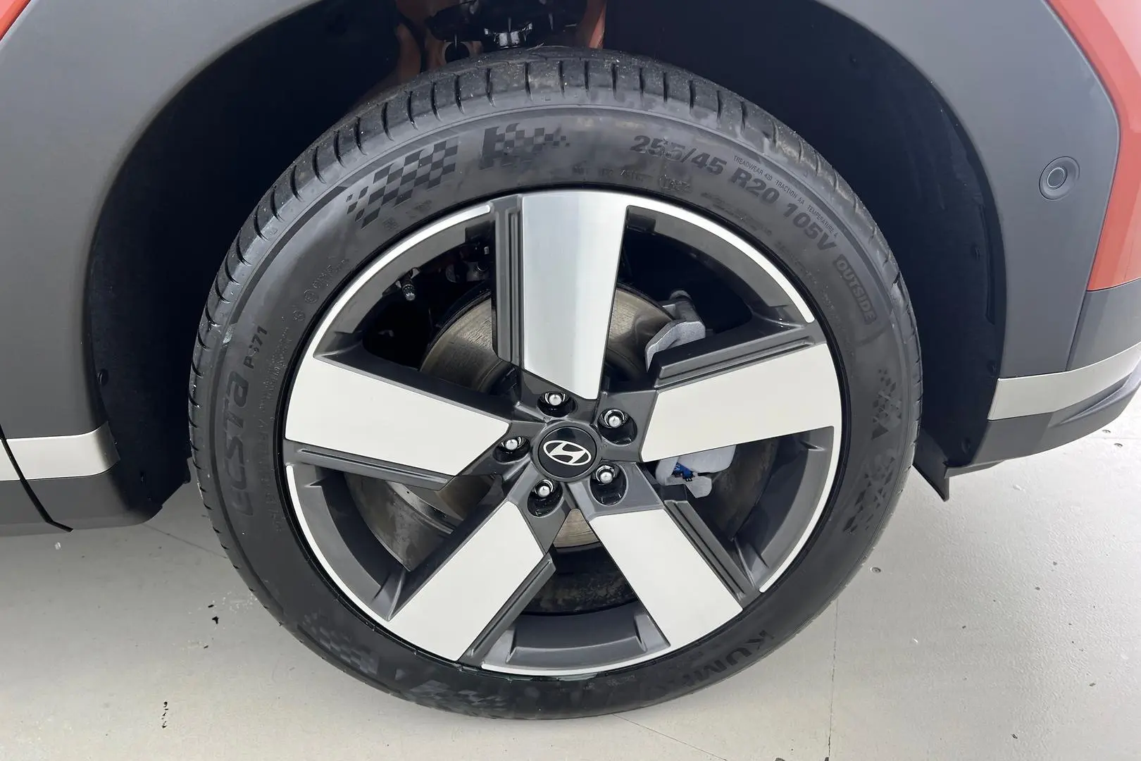 2024 Hyundai Santa Fe Gallery Image 23