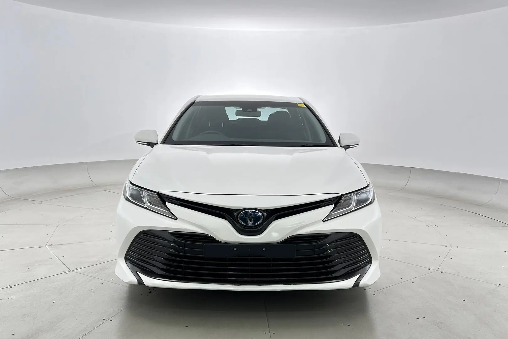 2019 Toyota Camry Image 10