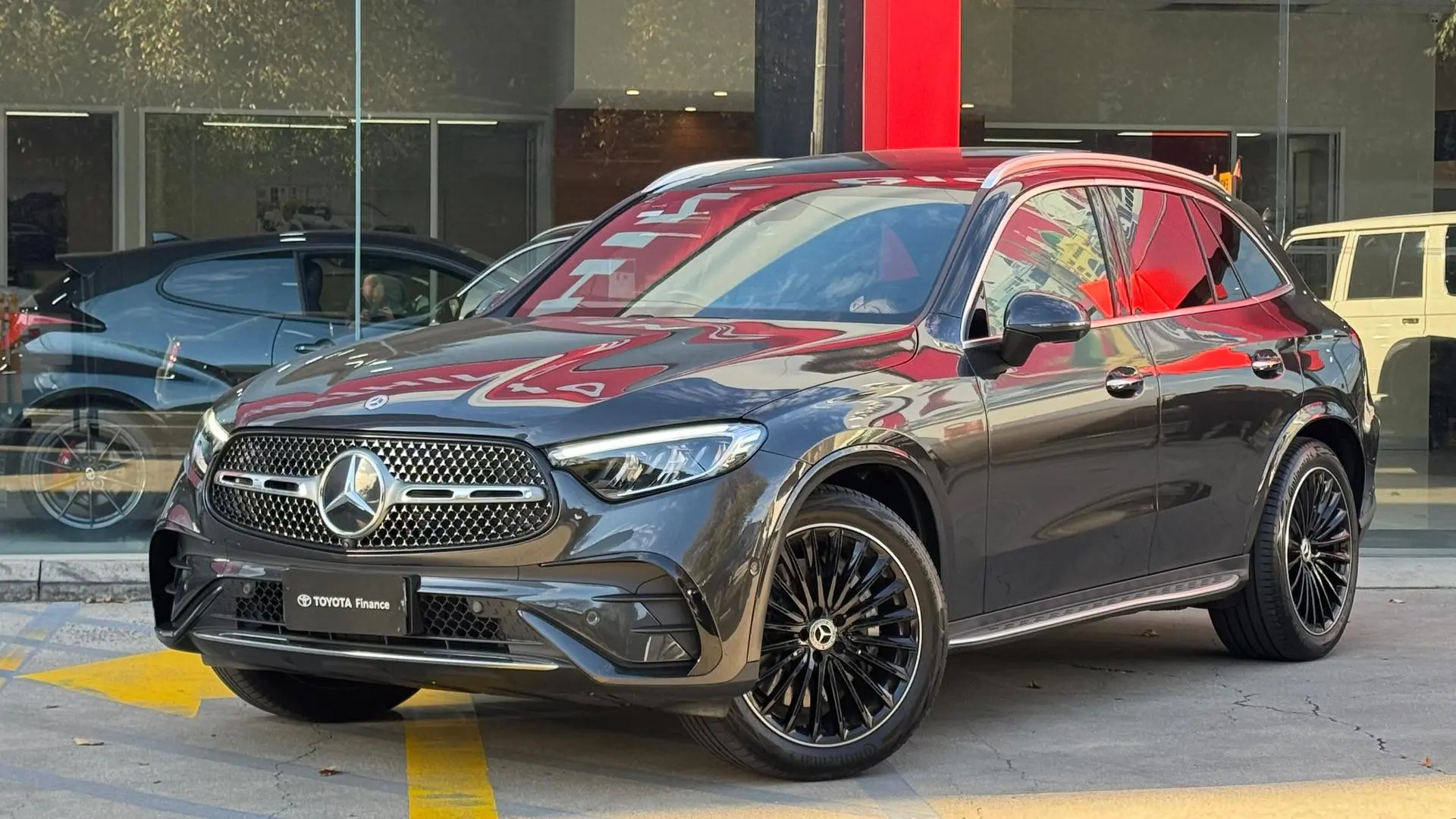 2023 Mercedes-Benz GLC-Class Gallery Image 10