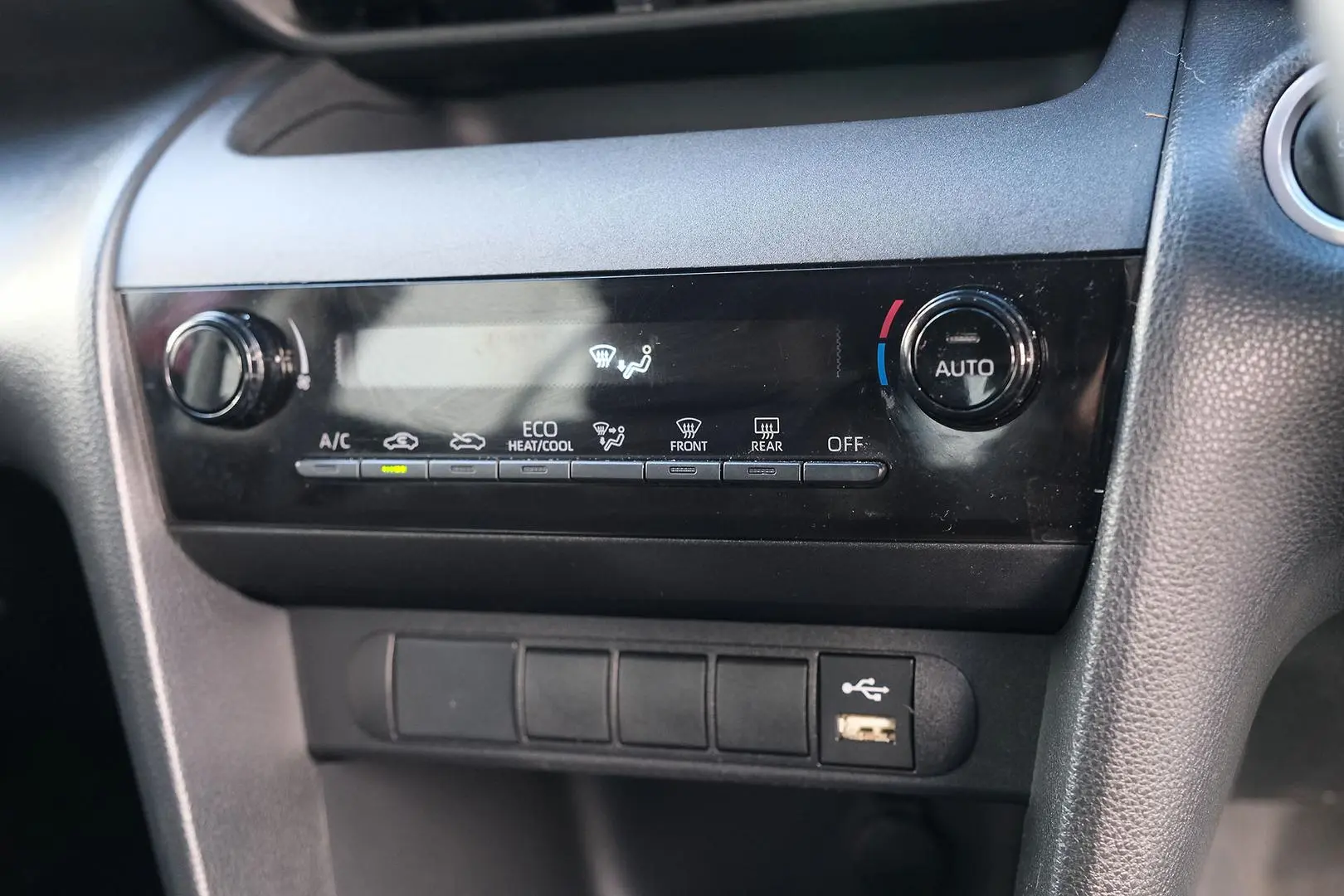 2022 Toyota Yaris Cross Gallery Image 12