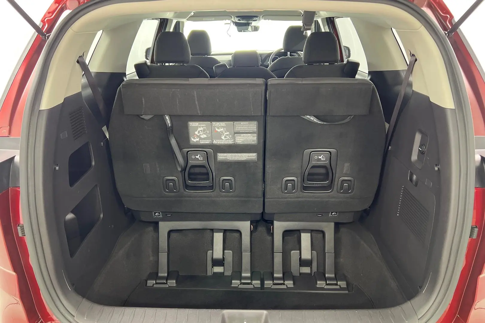 2023 Kia Carnival Gallery Image 20